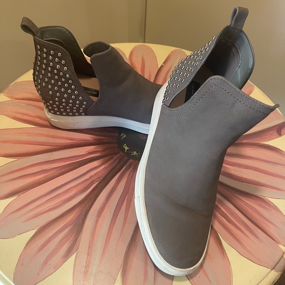 Steve Madden Shoes - Steven Steve Madden women Charcoal Slip-On Sneakers